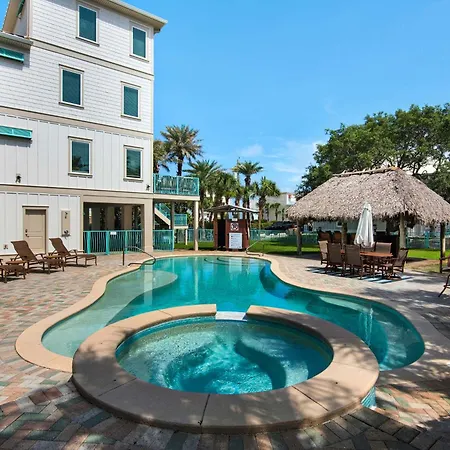 Villa Regrouper By Newman-Dailey